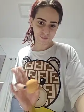 perla97 online show from February 12, 2026, 10:32 am