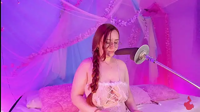 centaurigirl online show from May 24, 2026, 4:17 am