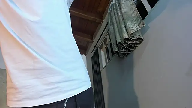 ada-brooke online show from March 1, 2025, 4:04 am