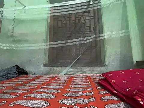 Snapshot of MyBigDick100@xh chatting on October 31, 2025, 11:06 pm MyBigDick100xh online show from October 31, 2025, 11:06 pm