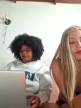 DANIELA MICHEL online show from January 23, 2025, 8:35 pm