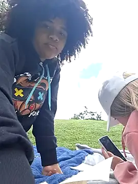 DANIELA MICHEL online show from January 28, 2025, 4:52 pm