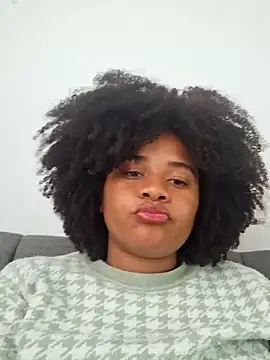 DANIELA MICHEL online show from February 6, 2025, 7:18 pm