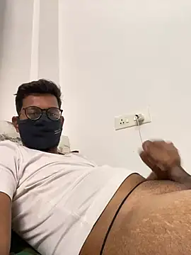 Snapshot of indboy chatting on December 11, 2024, 2:00 pm indboy online show from December 11, 2024, 2:00 pm