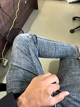 Snapshot of indboy chatting on October 14, 2025, 11:33 am indboy online show from October 14, 2025, 11:33 am