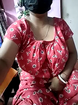 BERRY 00 online show from April 13, 2026, 9:26 am