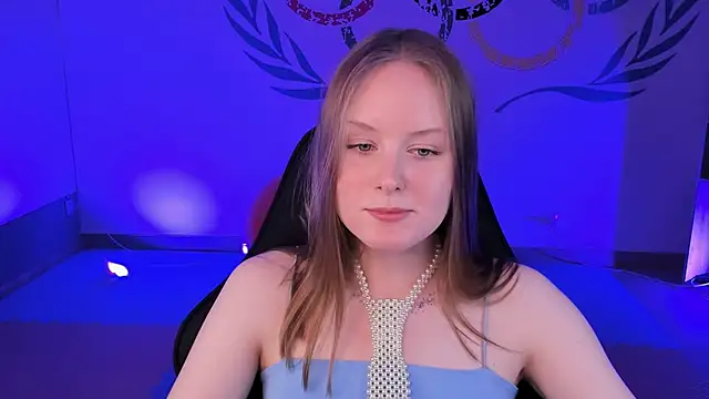 Snapshot of VivienLeeigh chatting on December 7, 2024, 12:13 pm VivienLeeigh online show from December 7, 2024, 12:13 pm