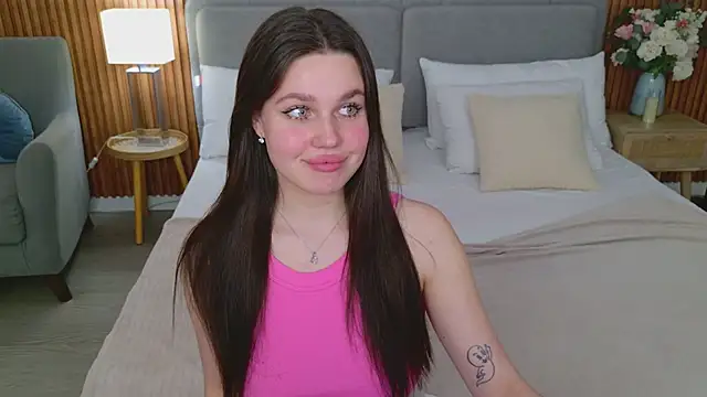 RihannaRose online show from March 22, 2025, 9:31 pm