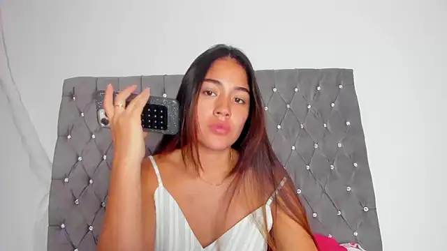 AriaMontgomery online show from September 22, 2025, 1:07 am