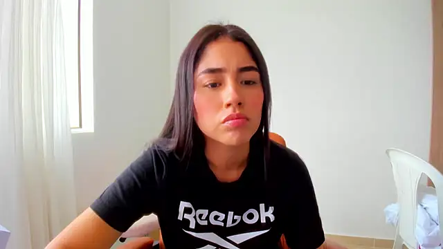 AriaMontgomery online show from April 28, 2026, 6:57 pm