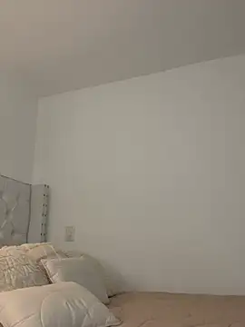 Eli818 online show from January 7, 2025, 2:42 am