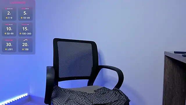 stephennolan1 online show from February 4, 2025, 4:05 am