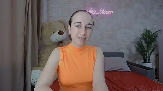 Anika bloom online show from March 11, 2025, 7:04 am