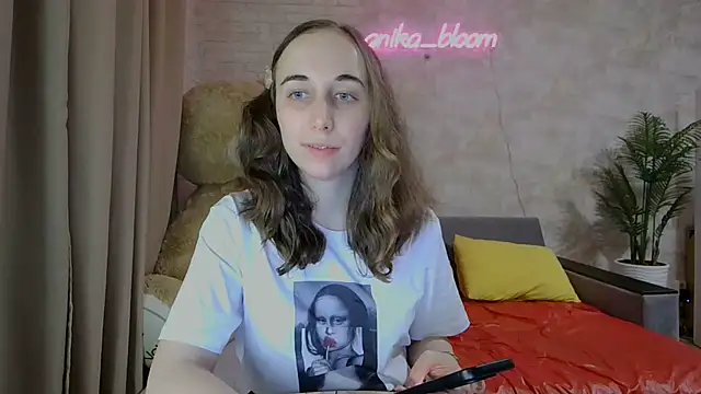 Anika bloom online show from March 19, 2025, 2:16 am