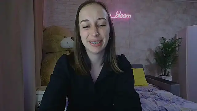 Anika bloom online show from September 16, 2025, 1:45 pm