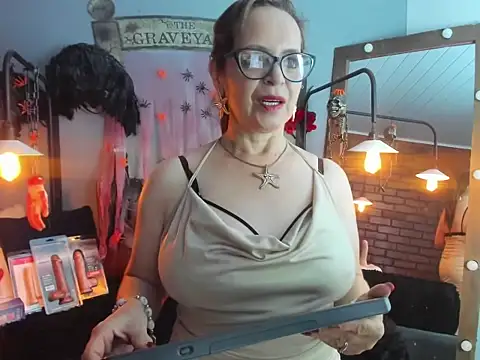Snapshot of Samantha_mature56 chatting on October 22, 2025, 9:09 am Samantha mature56 online show from October 22, 2025, 9:09 am