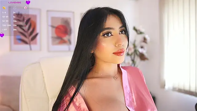 elasummer online show from March 15, 2025, 6:21 pm