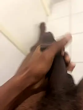 Snapshot of arrete2025 chatting on November 19, 2025, 8:36 am arrete2025 online show from November 19, 2025, 8:36 am