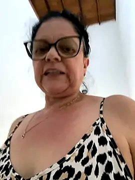 Sharongirl07 online show from November 4, 2025, 6:51 pm