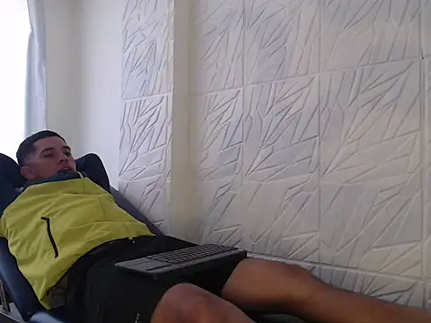 Snapshot of Deportist chatting on September 20, 2025, 9:05 pm Deportist online show from September 20, 2025, 9:05 pm