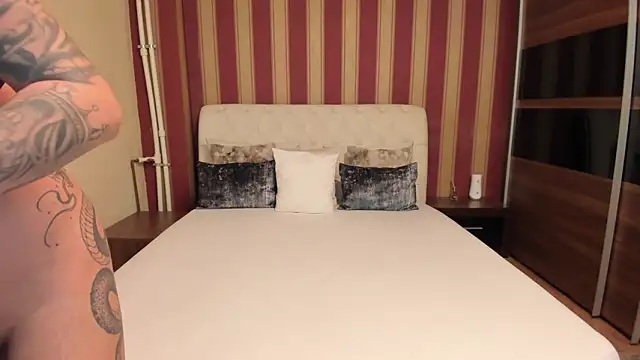 AshPage online show from December 20, 2025, 9:11 pm