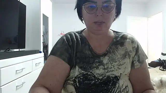 Amandamuller1982 online show from January 31, 2026, 8:51 pm