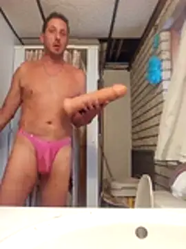 kendo536 online show from December 3, 2025, 2:59 pm