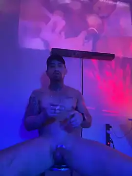 Snapshot of Alexandrei chatting on February 11, 2026, 6:46 pm Alexandrei online show from February 11, 2026, 6:46 pm