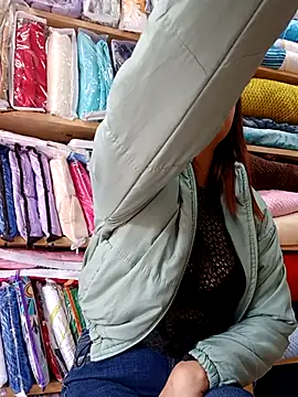 VIOLETA-25  online show from February 21, 2025, 8:05 pm