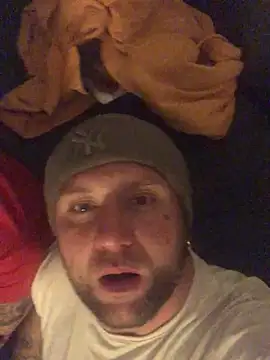 Snapshot of zra_andre chatting on December 22, 2024, 7:10 pm zra andre online show from December 22, 2024, 7:10 pm