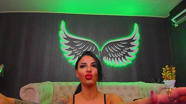 anemarieejolie online show from January 31, 2025, 5:32 pm