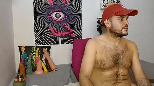 Snapshot of fetish_padrino chatting on September 21, 2025, 4:47 am fetish padrino online show from September 21, 2025, 4:47 am