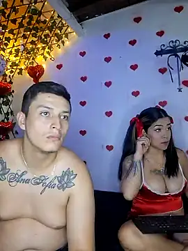 Snapshot of ethanandbrianna chatting on February 4, 2025, 12:19 am ethanandbrianna online show from February 4, 2025, 12:19 am