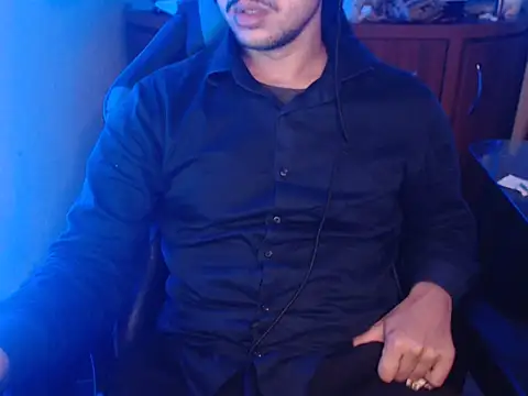 anjonoturno1 online show from October 6, 2025, 5:54 pm