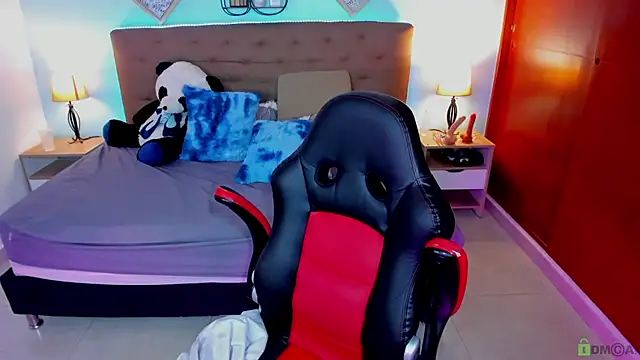 Edelaine rogers online show from October 10, 2025, 12:04 pm