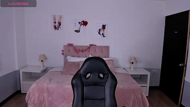 Pamela cheverry online show from March 18, 2025, 3:53 am