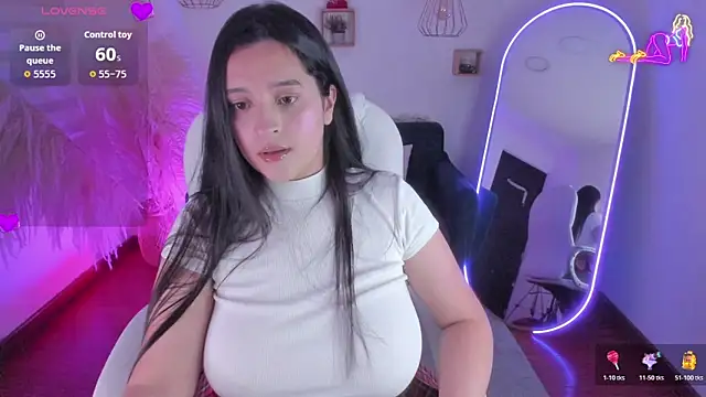 Pamela cheverry online show from December 22, 2025, 3:58 am