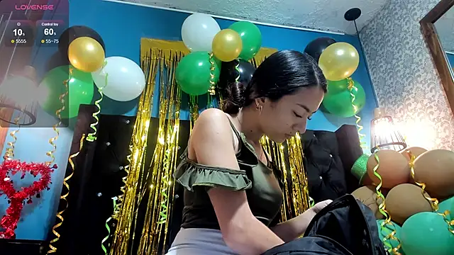 Mia scarlet69 online show from March 18, 2025, 12:03 pm