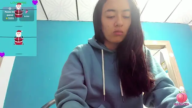 Mia scarlet69 online show from November 28, 2025, 12:19 pm