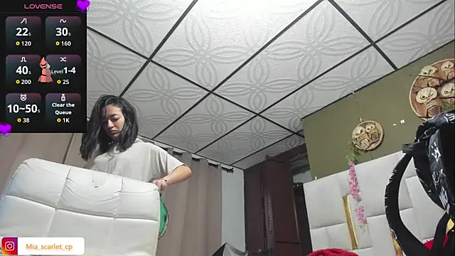 Mia scarlet69 online show from March 13, 2026, 12:23 pm