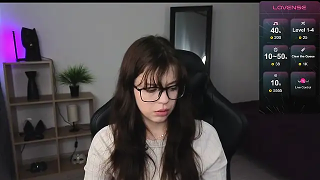 Este Glen online show from March 5, 2025, 12:33 pm