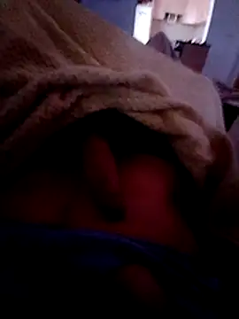 fonsi05 online show from April 12, 2026, 8:19 am