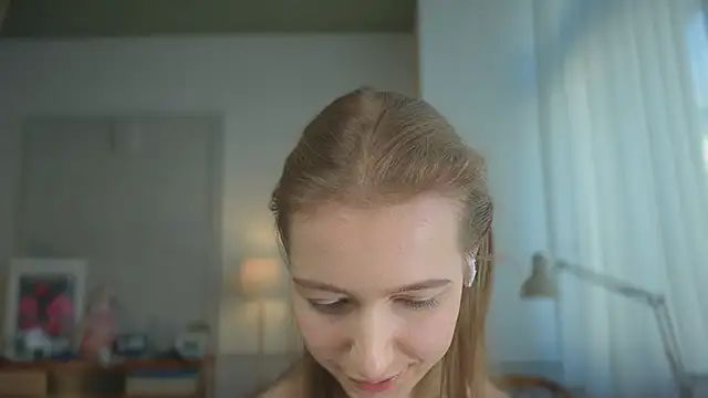 solar bella online show from February 19, 2025, 2:12 pm