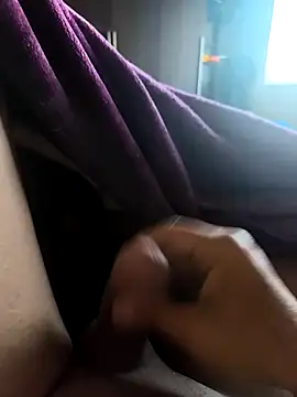 mirrowhot online show from April 21, 2026, 6:09 am