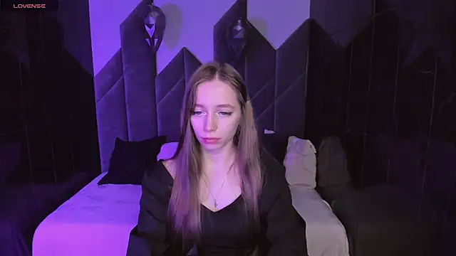 Snapshot of OliviaGentle chatting on December 20, 2024, 10:11 pm OliviaGentle online show from December 20, 2024, 10:11 pm