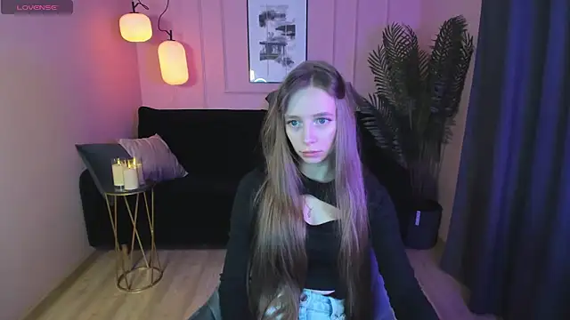 Snapshot of OliviaGentle chatting on January 3, 2025, 1:16 am OliviaGentle online show from January 3, 2025, 1:16 am