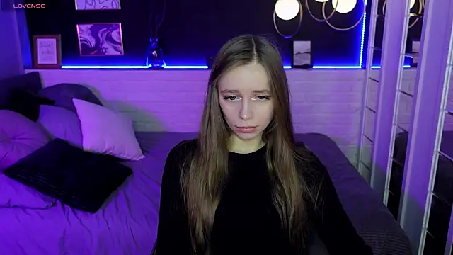 Snapshot of OliviaGentle chatting on January 5, 2025, 10:19 pm OliviaGentle online show from January 5, 2025, 10:19 pm