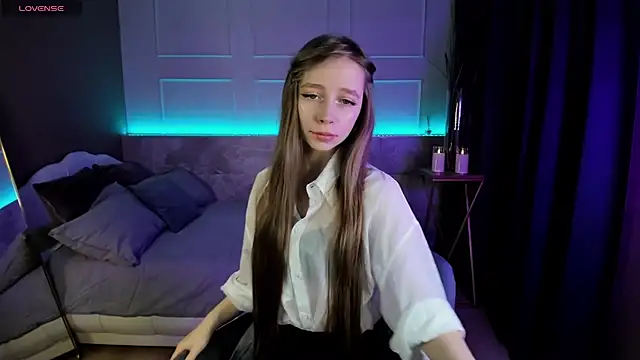 Snapshot of OliviaGentle chatting on January 7, 2025, 9:35 pm OliviaGentle online show from January 7, 2025, 9:35 pm