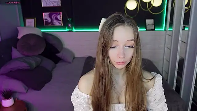 Snapshot of OliviaGentle chatting on January 21, 2025, 2:11 am OliviaGentle online show from January 21, 2025, 2:11 am