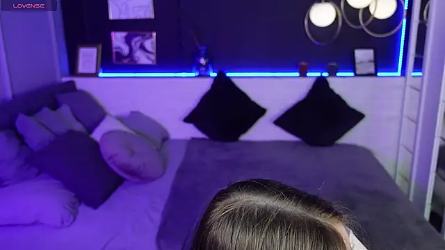 Snapshot of OliviaGentle chatting on January 26, 2025, 10:57 pm OliviaGentle online show from January 26, 2025, 10:57 pm